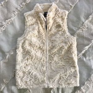 NWOT North Face Kids Vest